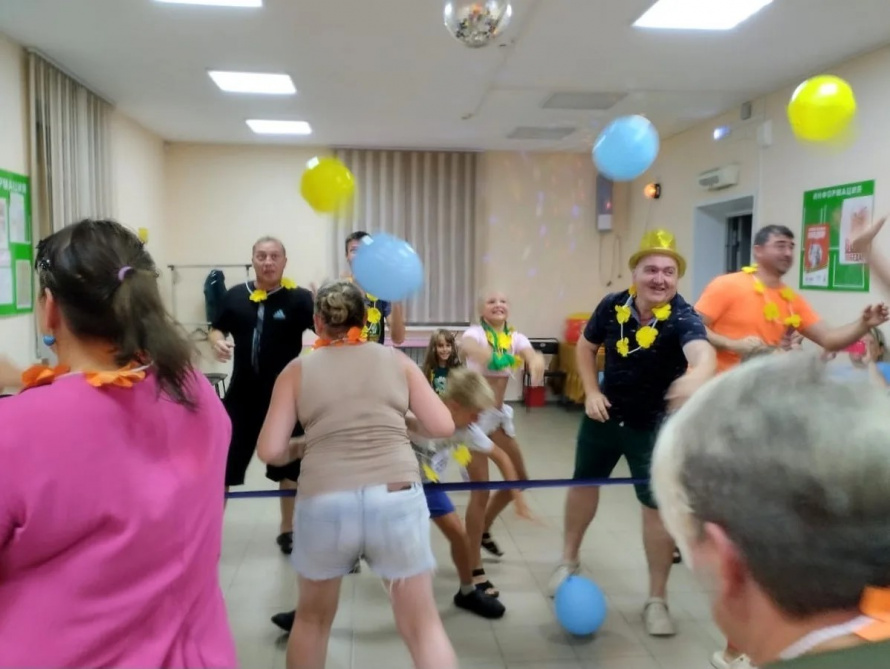 16 августа Гавайская вечеринка! По-летнему яркая вечеринка прошла в "Клубе села Анна". Гости погрузились в атмосферу тропиков, участвуя в веселых играх и зажигательных танцах